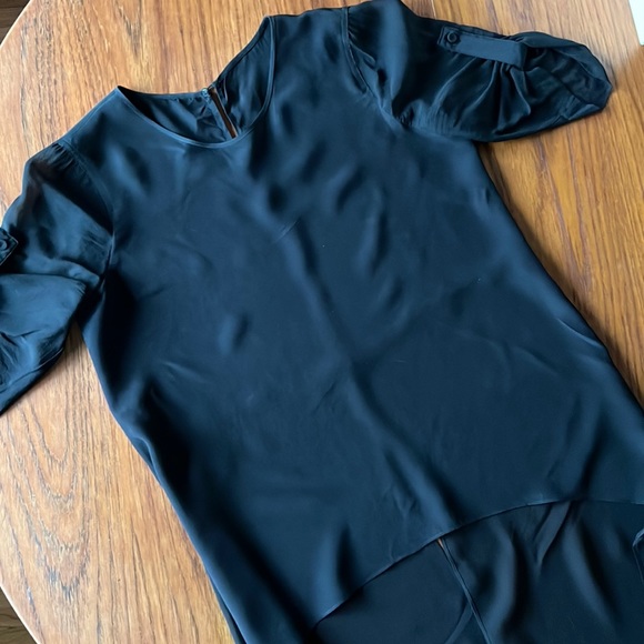 Silk shirt with long back and short front - Picture 2 of 6